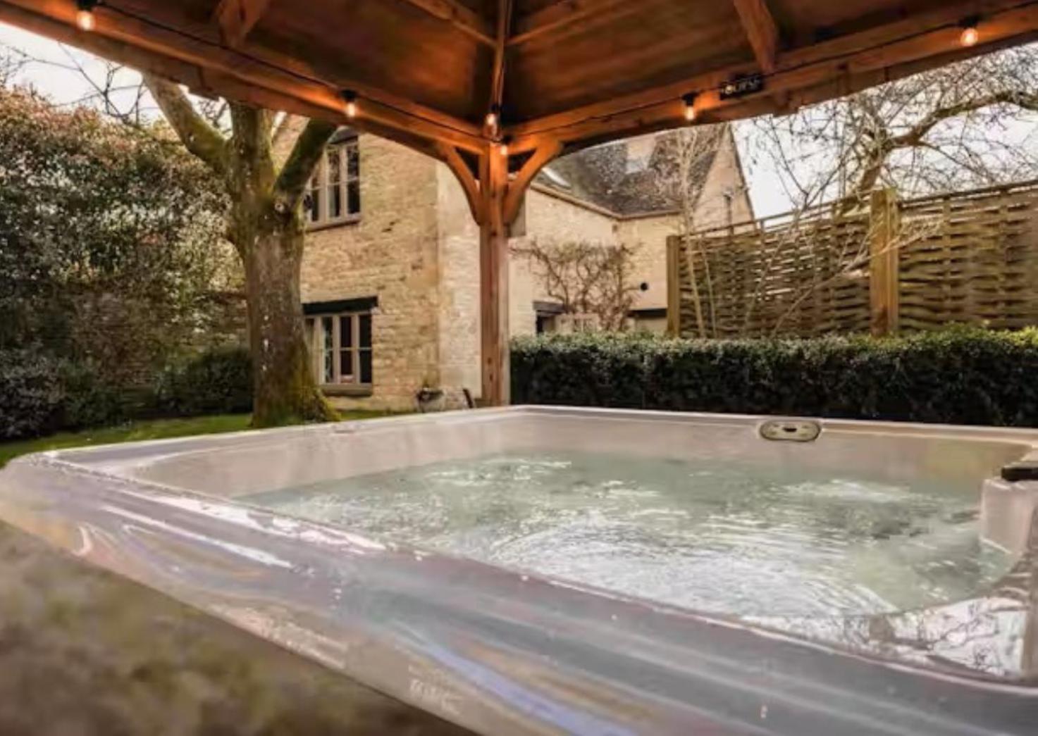 Moreton-in-Marsh The Manor House Hotel מראה חיצוני תמונה